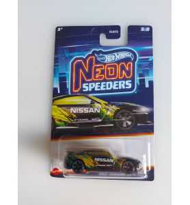 Hot Wheels Neon Speeders 2017 Nissan  GT-R (R35) 3/8