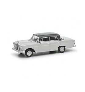 Schuco Mercedes Benz 200D Gris 1/64