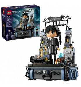 Lego 76780 Figura de Miércoles Addams